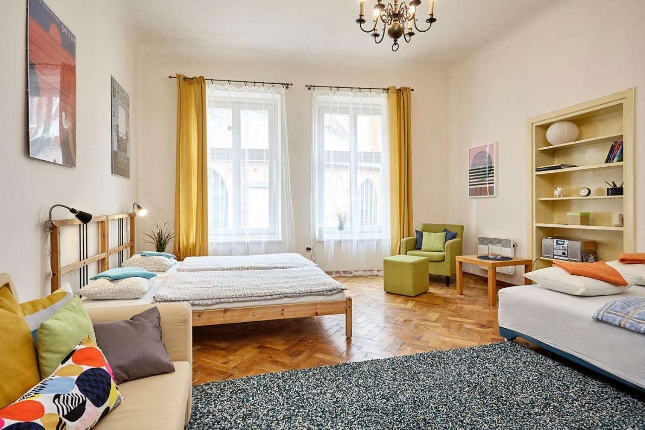 Plac Mariacki 8 Apartment Krakow Luaran gambar