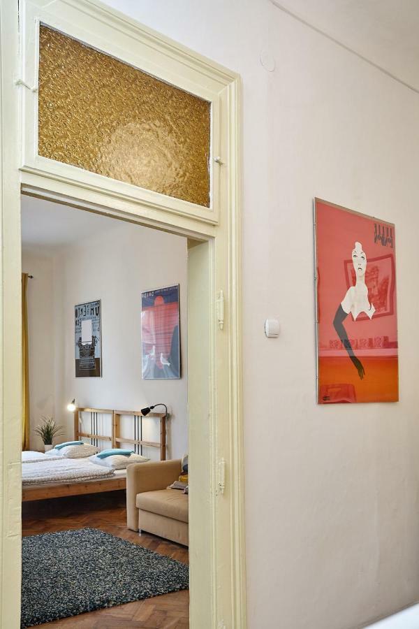 Plac Mariacki 8 Apartment Krakow Luaran gambar